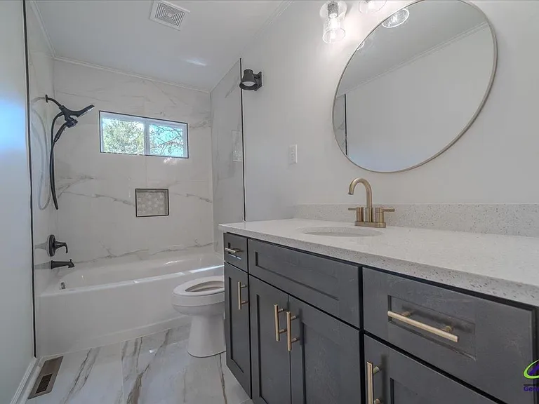 410 Hardeman Ave — Photo 8