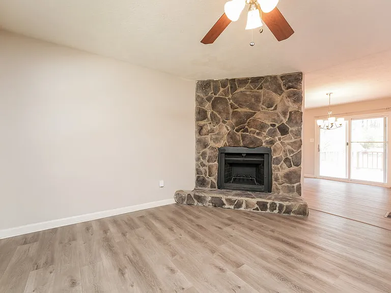 2194 Cherokee Valley Cir — Photo 5