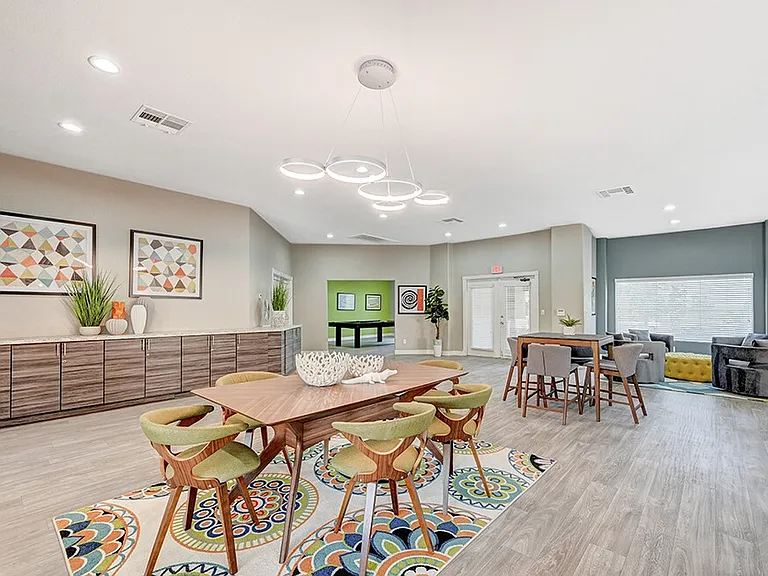 Durango Canyon Apartments — Photo 7