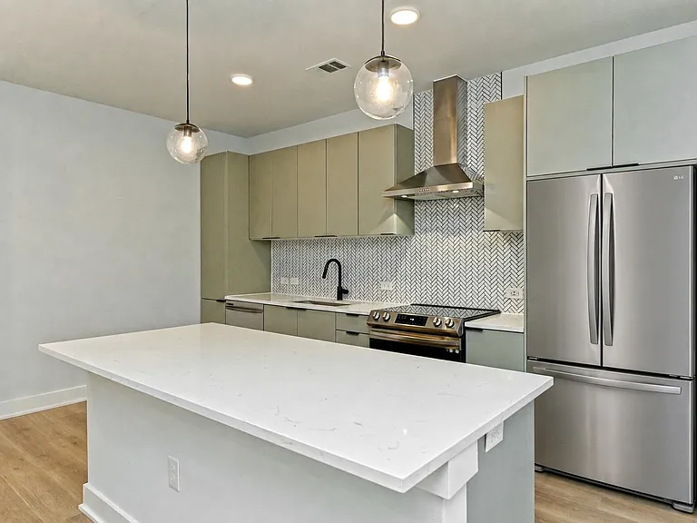 2500 Longview St #518 — Photo 4