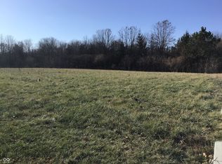 10450 Woodhall Ln, Carmel, IN 46032