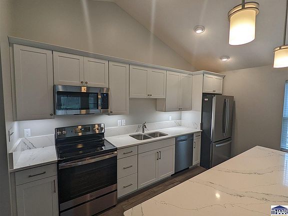 2nd image of 3622 Joy Cir E