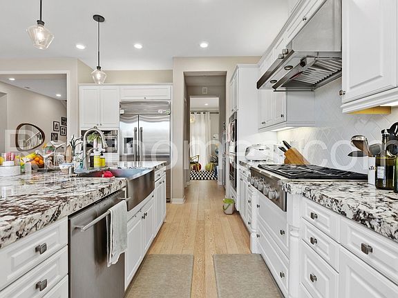 5th image of 6705 Elegante Way