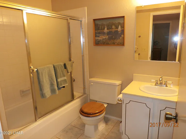 1720 Los Lagos Dr #B — Photo 19