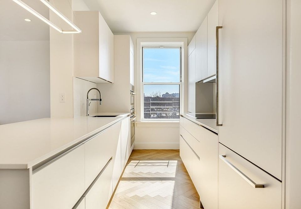 1st image of 369 Washington Ave APT 4A