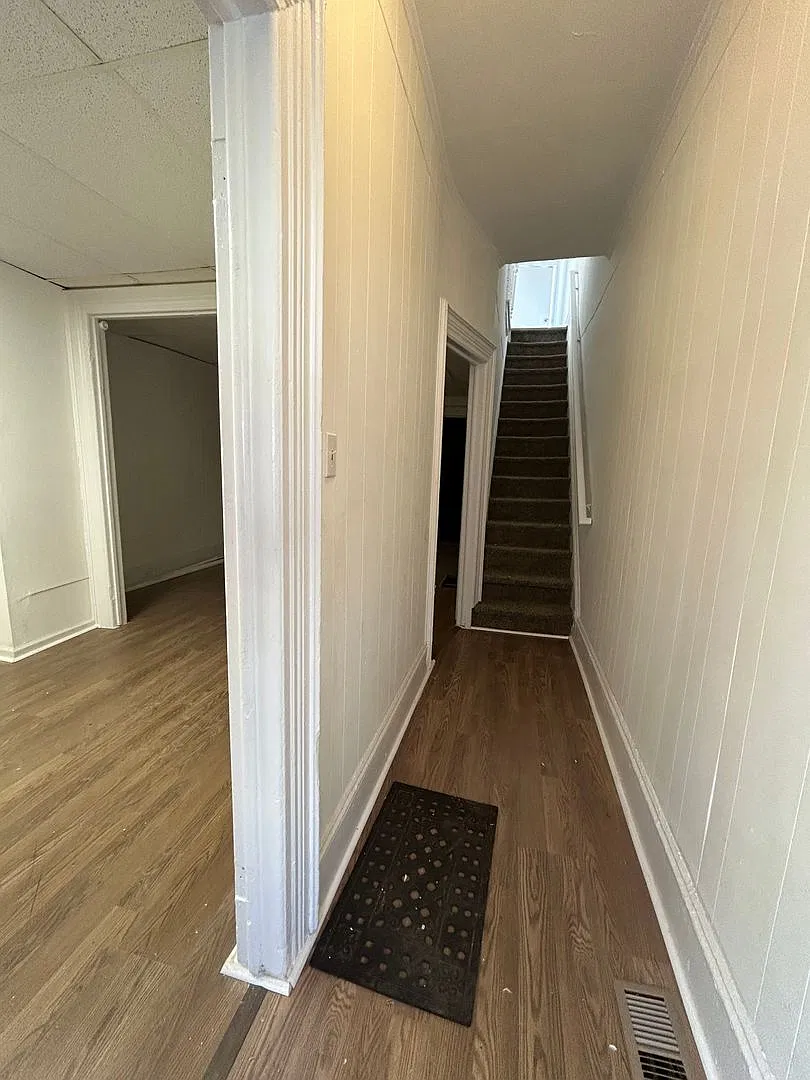 11 Sweets Ave — Photo 2