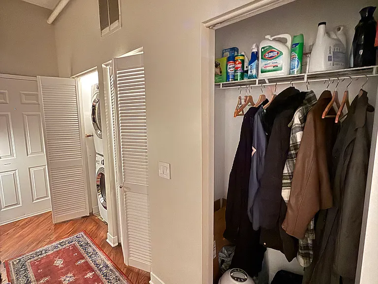 910 W Madison St #702 — Photo 14