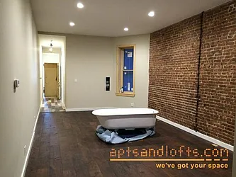 Rented by aptsandlofts.com