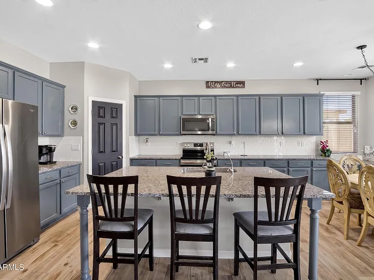 734 W Desert Seasons Dr — Photo 13