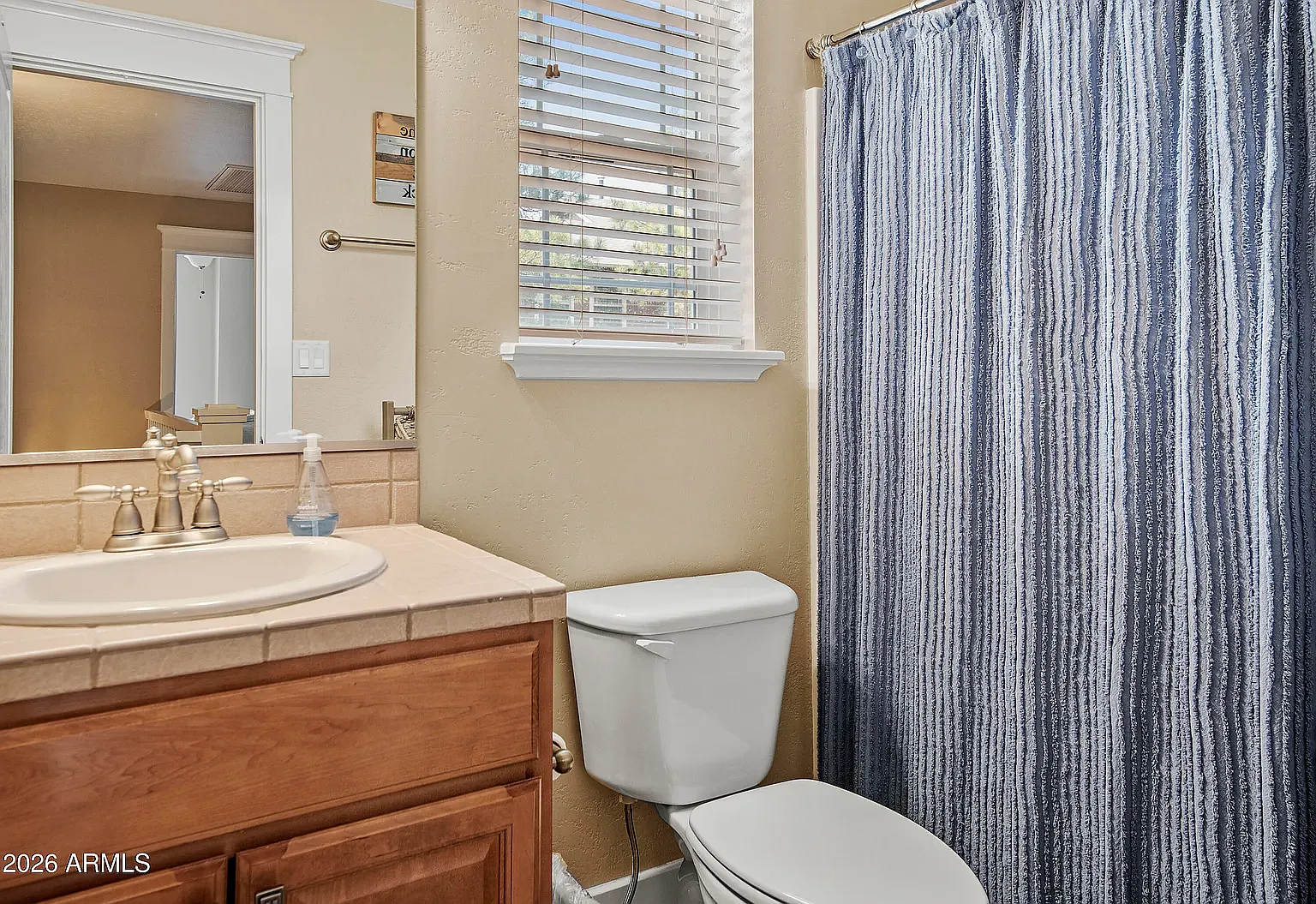 1 bed, 1.5 bath, 1800 sqft, $965 — Photo 3
