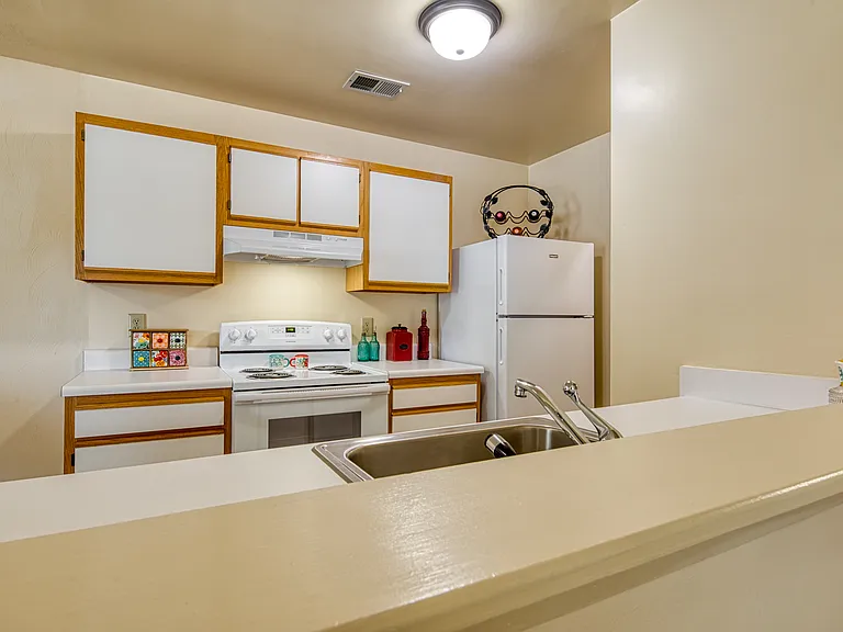 Summer Station Apartments Where Comfort Meets Coastal Living — Photo 138