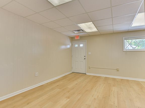 3rd image of 1837 Central Ave #1