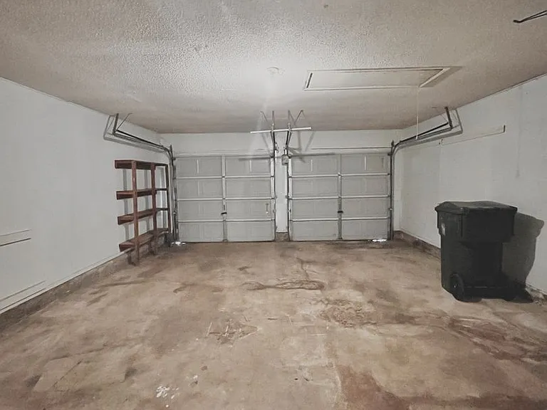 2124 Allenhurst St — Photo 20