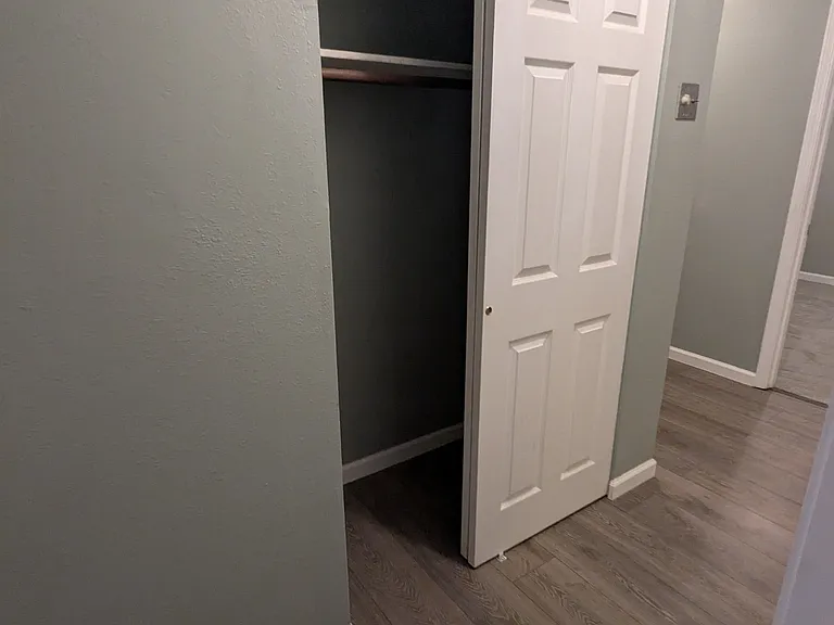 2223 Jackson Dr — Photo 24