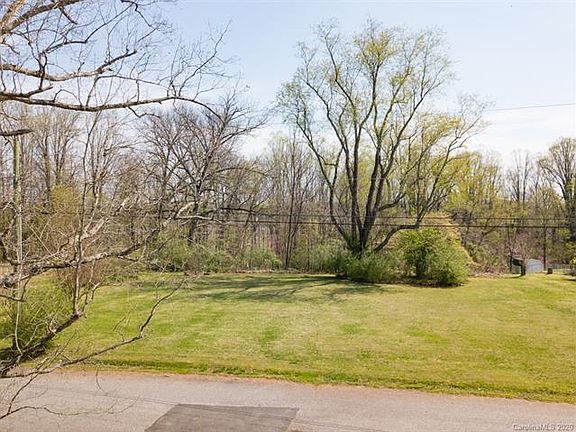 2nd image of 101 Country Club Dr #C