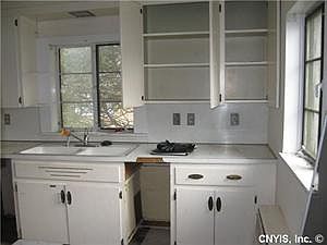 4th image of 3756 Seneca Tpke