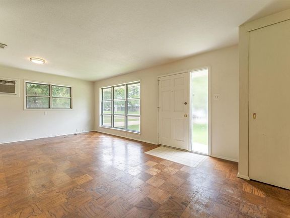 2nd image of 8021 Brandon Dr