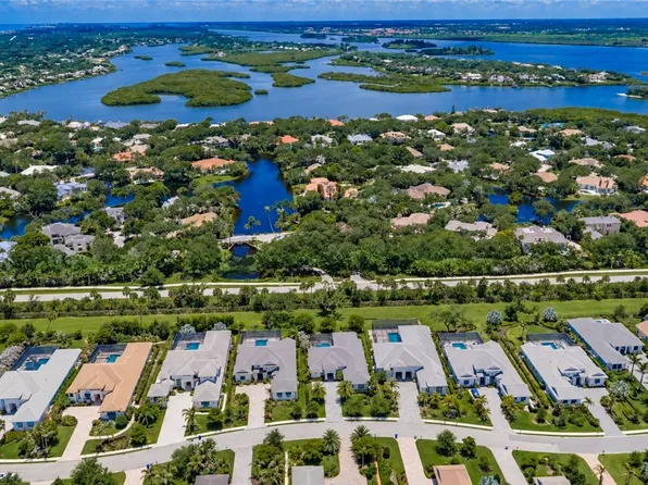 1453 River Club Dr, Indian River Shores, FL 32963