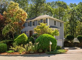 4 Beechwood Dr, South Walpole, MA 02071