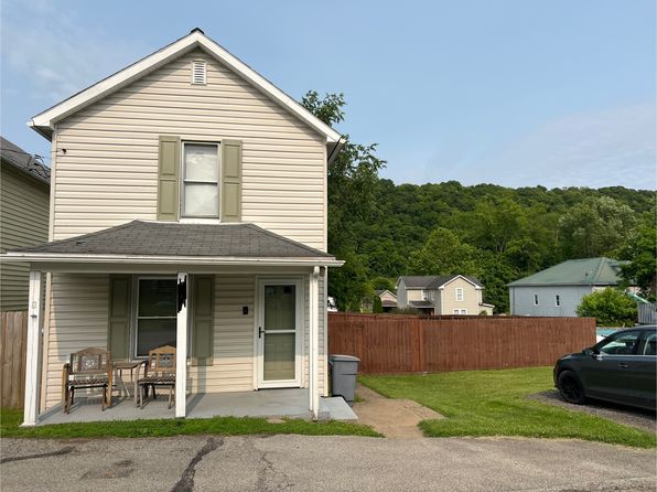 304 Newtown Ave
