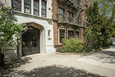 Rented by Garfield Realty 