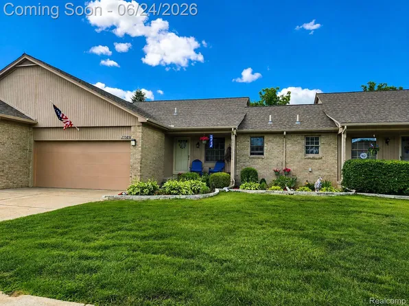 23589 Northport Dr, Clinton Township, MI 48036