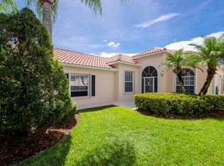 8784 SE Retreat Dr, Hobe Sound, FL 33455