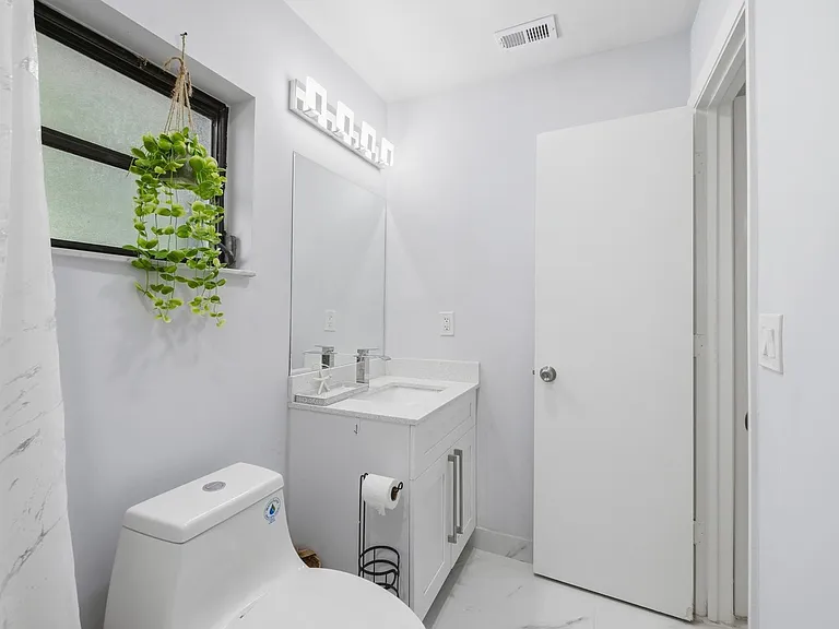 6396 Country Wood Way — Photo 16