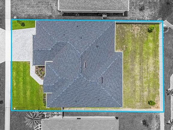 4th image of 1933 Crossbill Dr