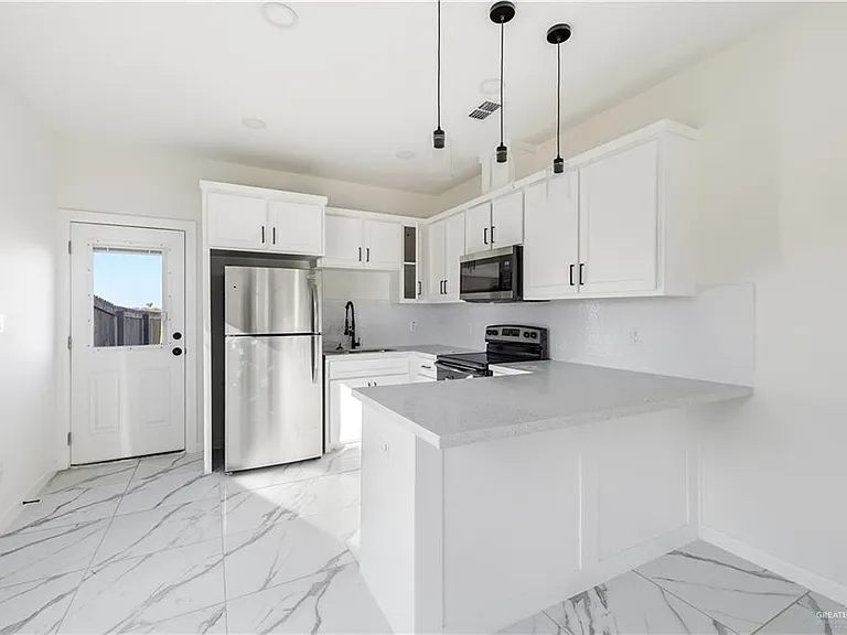 1324 N Abesam Ave #4 — Photo 6