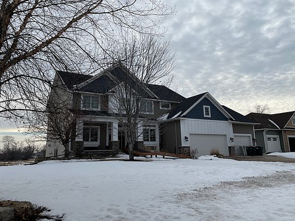 3rd image of 12935 Vermillion Ct NE