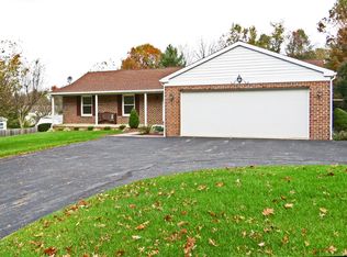 125 Oak Rd, York, PA 17402