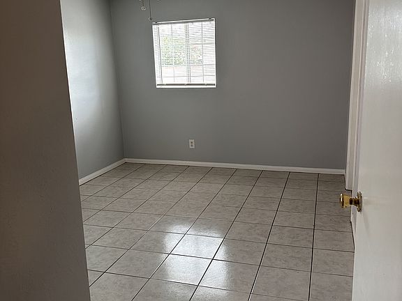 4th image of 8018 Troost Ave