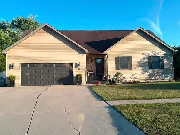 201 W Essex Dr, Saint Louis, MI 48880