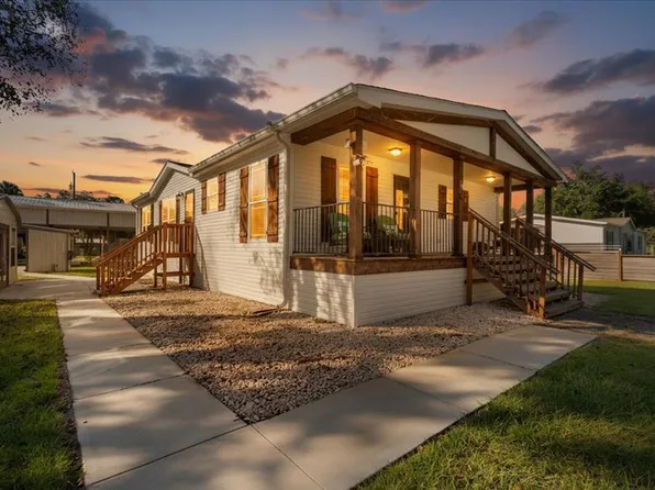64 SE 297th Ave, Old Town, FL 32680