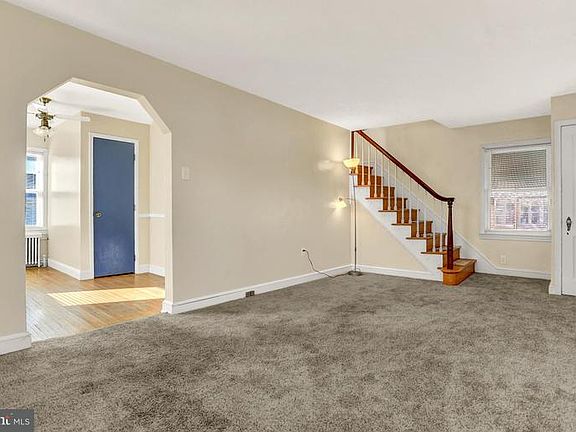 2nd image of 734 Tioga St