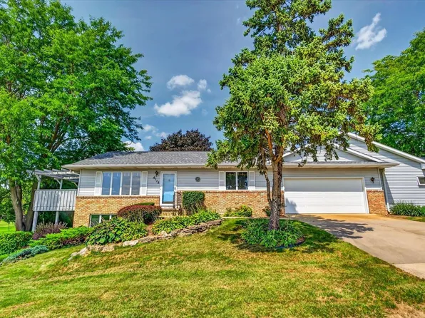 6112 Woodland Dr #1, Waunakee, WI 53597