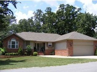 10 Ettington Dr, Bella Vista, AR 72714