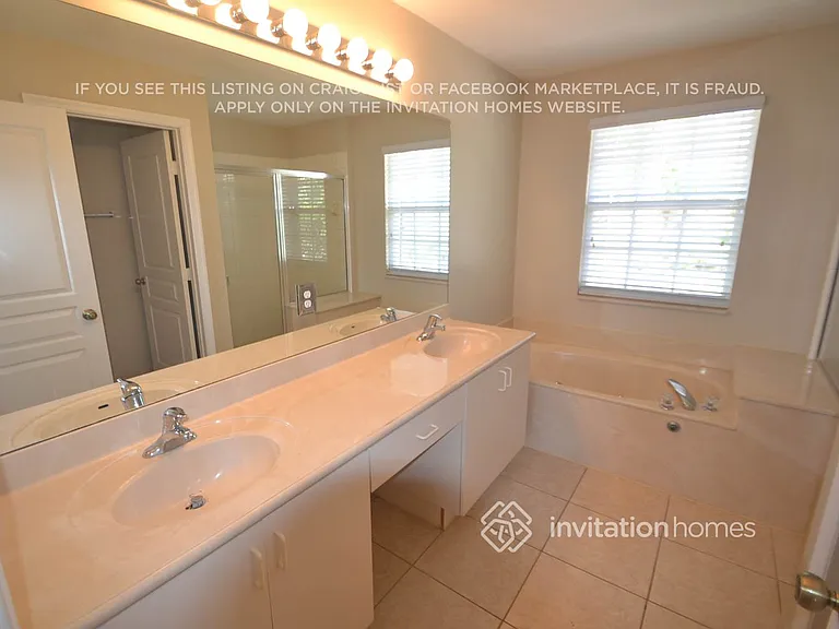 5436 Sealine Blvd — Photo 10