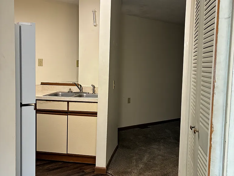 905 Tyler St #5 — Photo 2