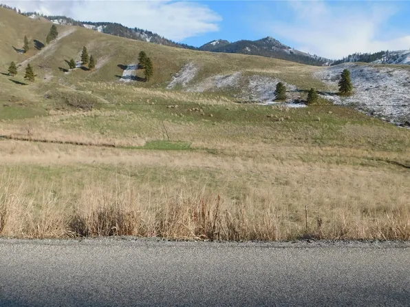 8031 Nahahum Canyon Road, Cashmere, WA 98815