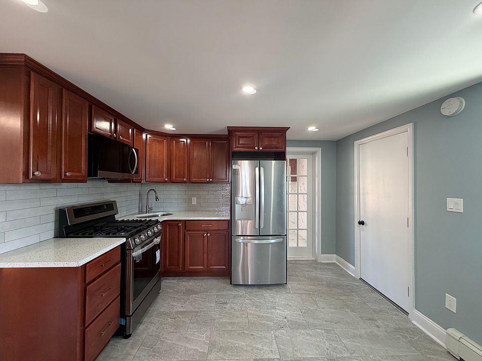 1st image of 509-511 Pleasant Ave #510