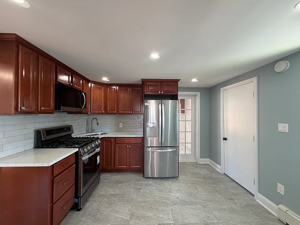 509-511 Pleasant Ave #510