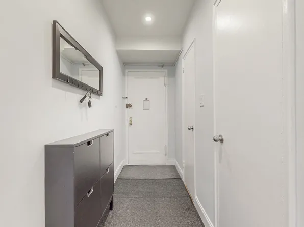 143-50 Hoover Avenue image 2 of 30