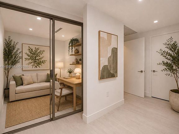 5th image of 2411 Laguna Cir #306