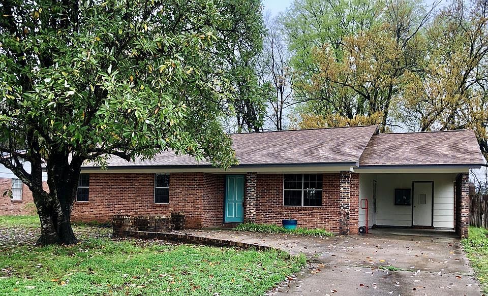 1st image of 2420 Hummingbird Dr