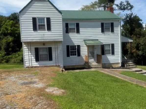 305 Maple Ave, Pearisburg, VA 24134