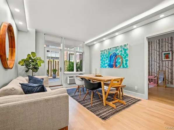 226 50th Avenue #3D, Long Island City, NY 11101