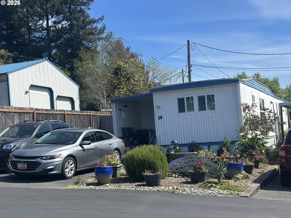 15765 Highway 101 S Spc 14, Brookings, OR 97415