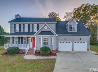1421 Jenny Ridge Ln, Willow Spring, NC 27592